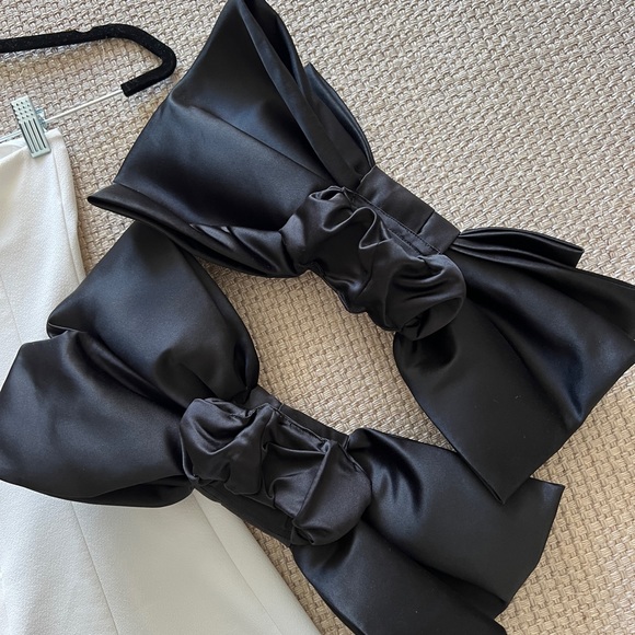 miscreants cupid dress with bow gloves - Picture 6 of 7